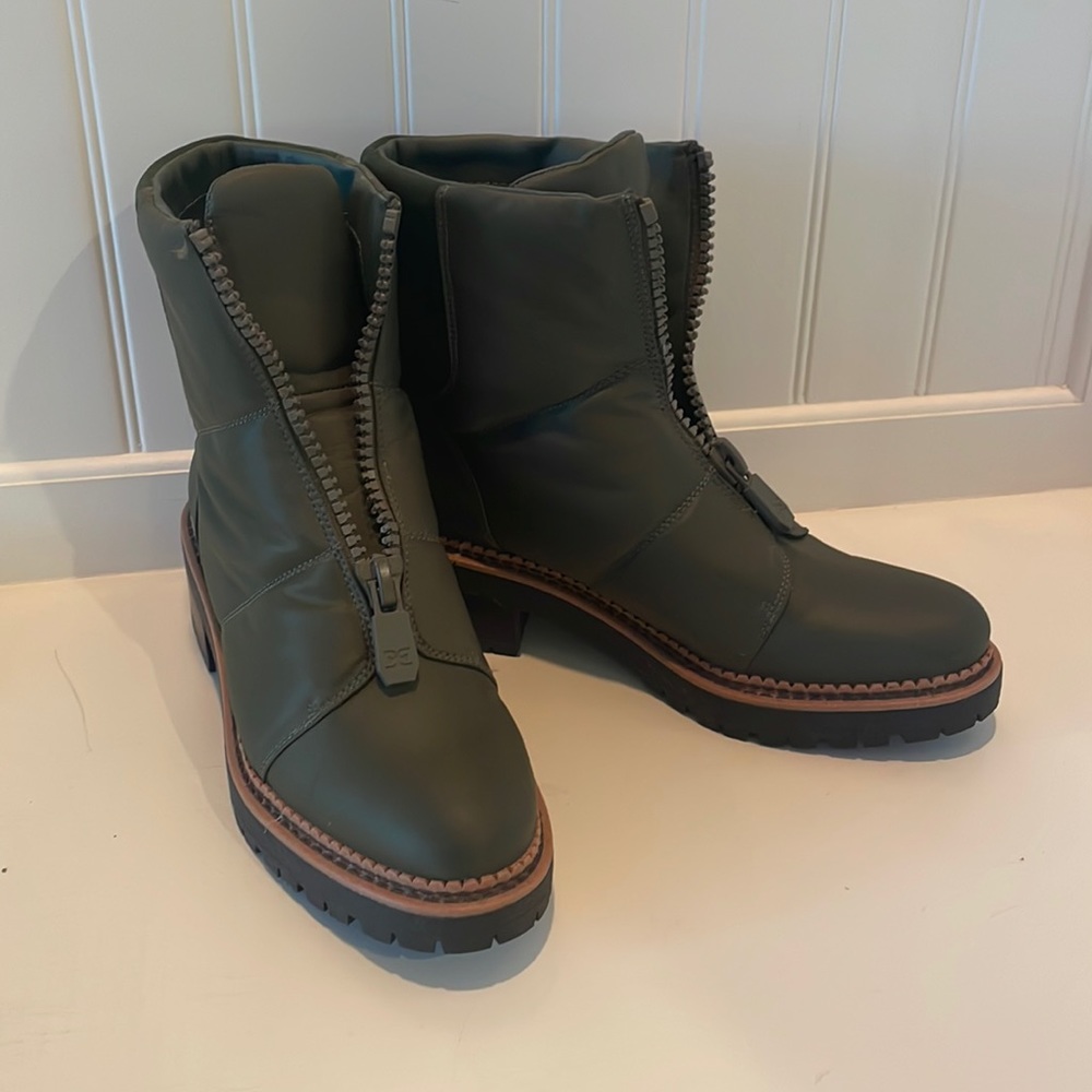 Sam Edelman Women's Jalissa Green waterproof boots US 6.5